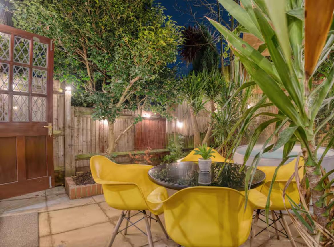 The Zen Den With Hot Tub And Garden Villa London Kültér fotó